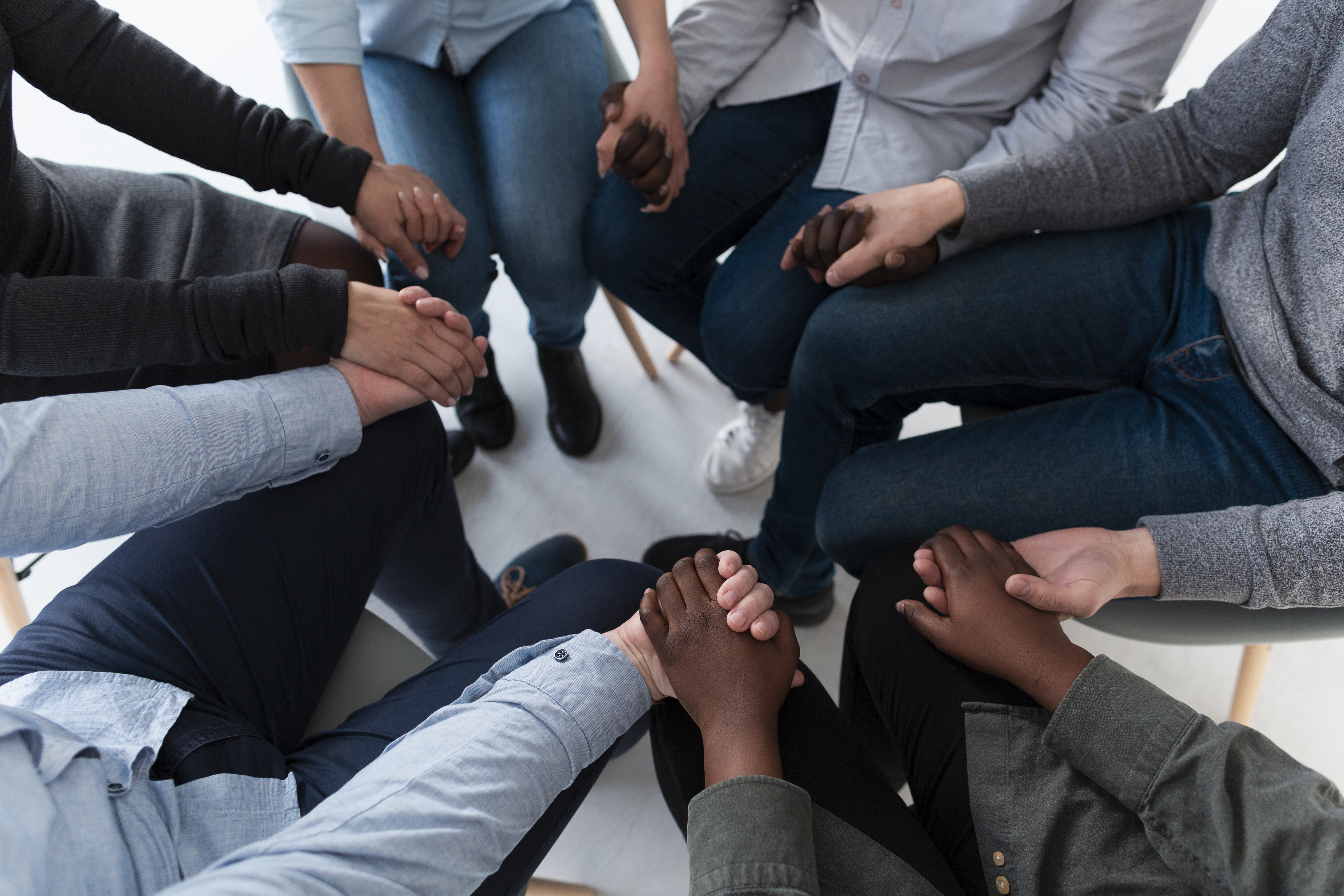 Mãos unidas em apoio
